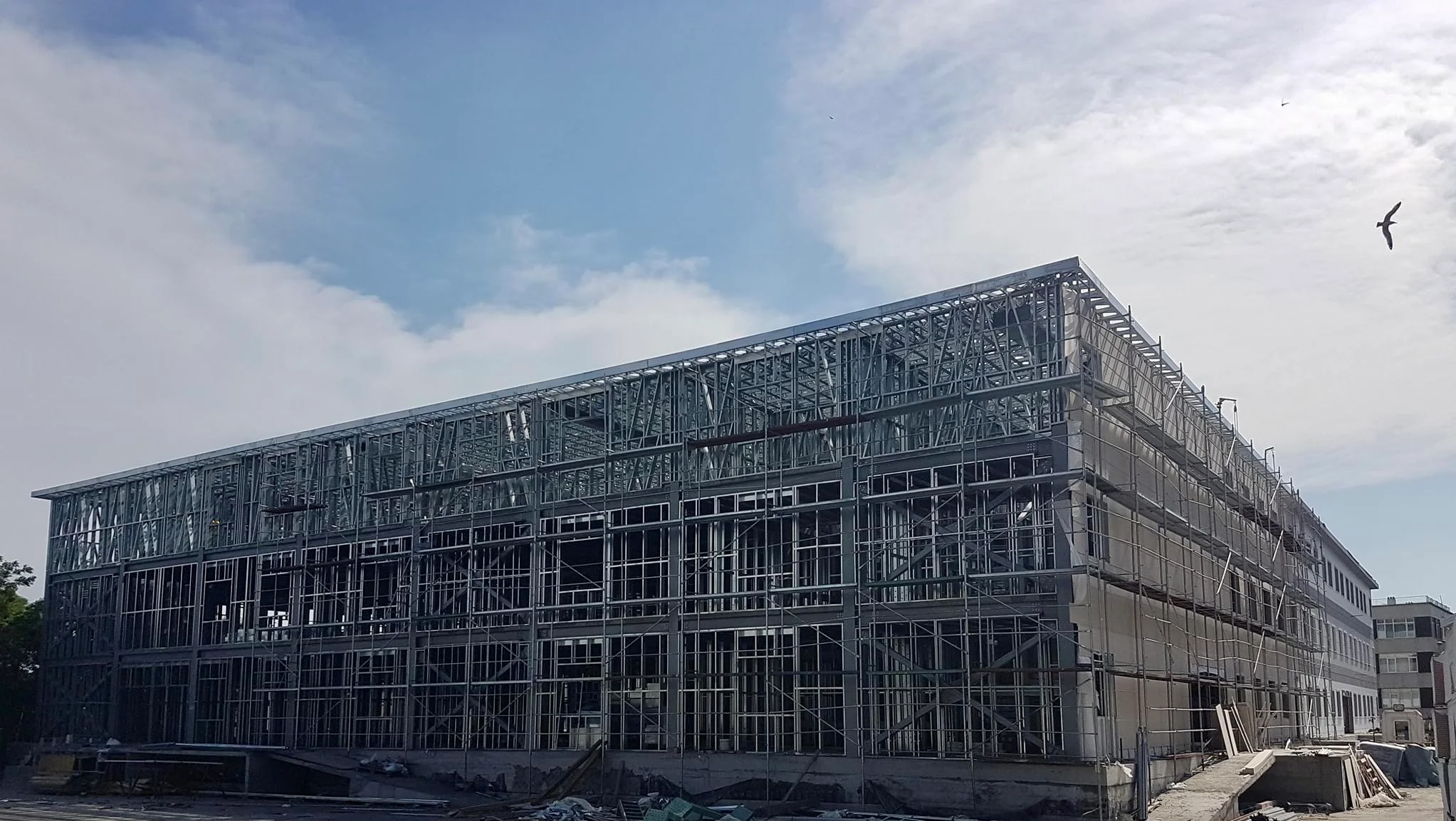 مزایای ساخت ال اس اف LSF